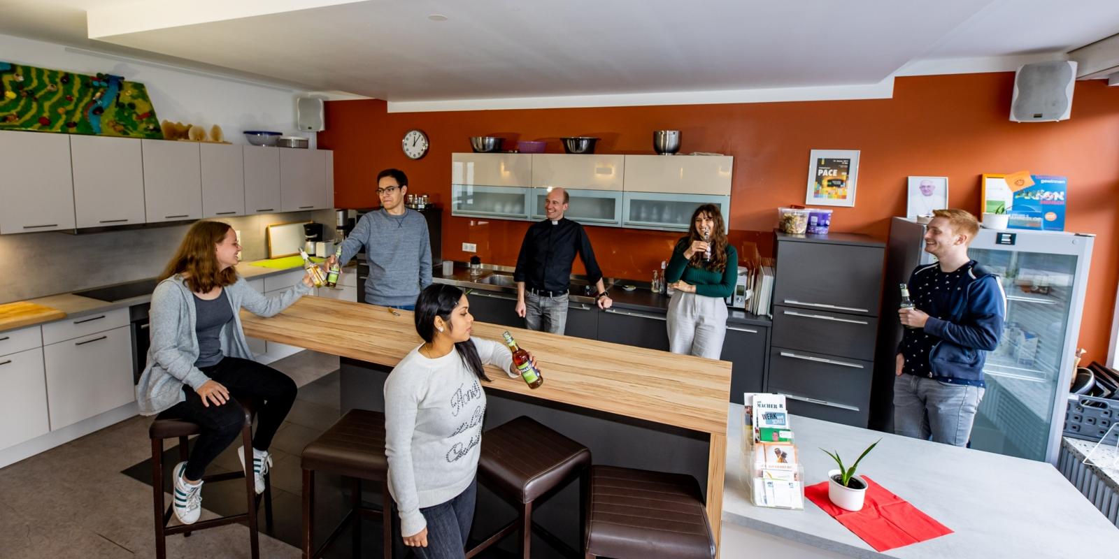 Thekenbereich im Erdgeschoss