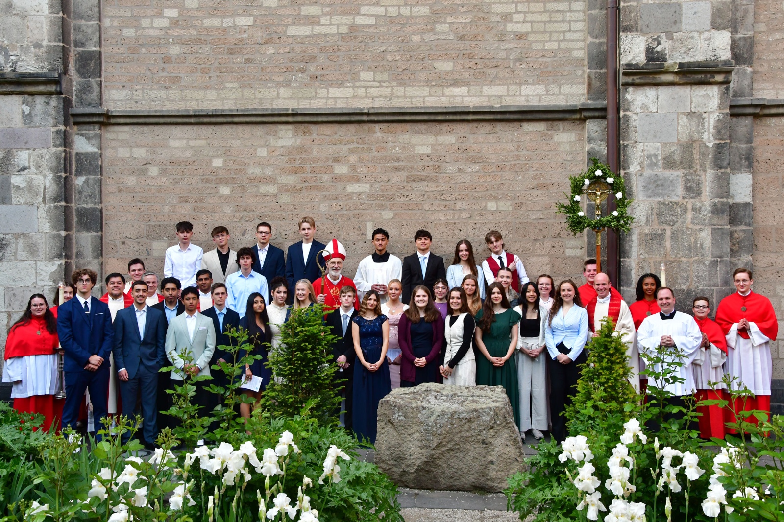 Gruppenfoto mit Weihbischof Ansgar Puff