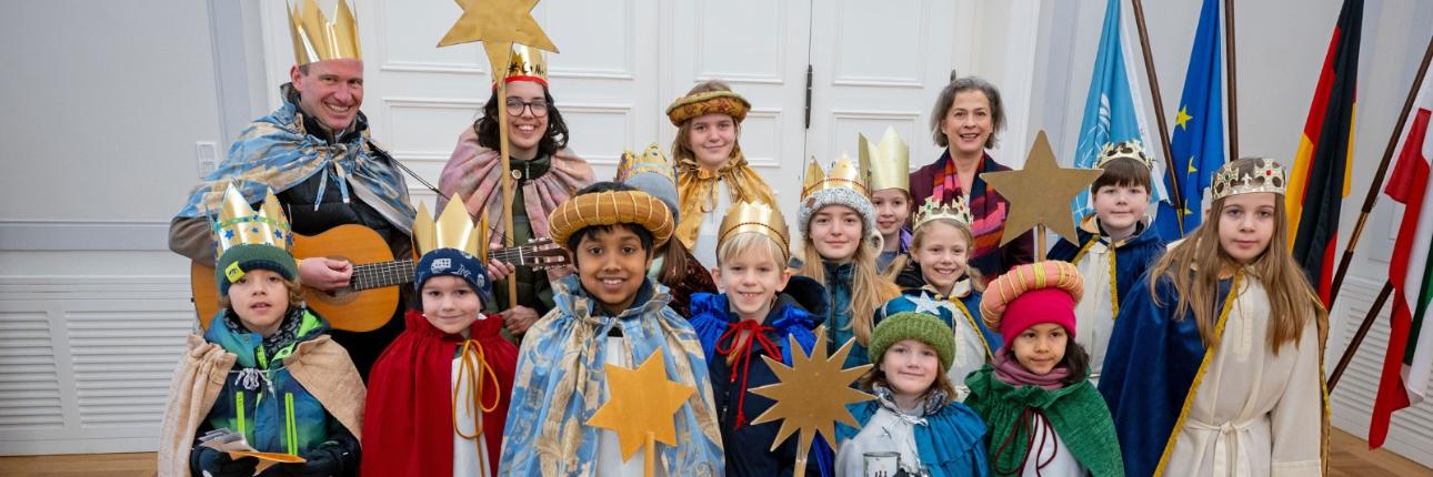 Sternsinger-Besuch im Alten Rathaus Bonn 2026