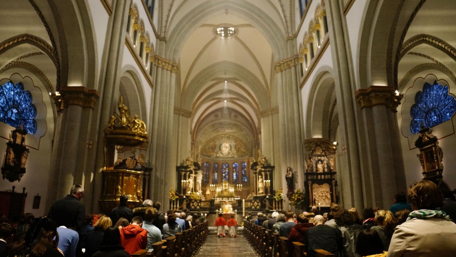 Junge Messe im Bonner Münster 2025