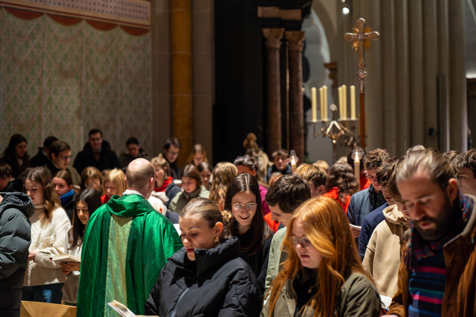 Junge Messe am Bonner Münster (c) Lukas Schmalenstroer Junge Messe am Bonner Münster