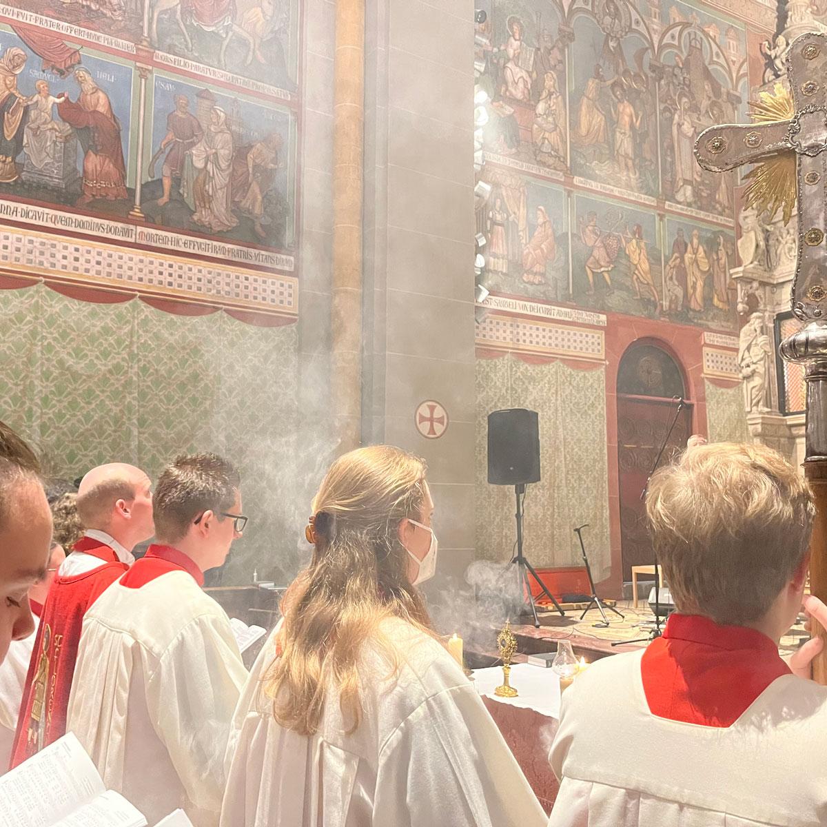 Gottesdienst im Bonner Münster