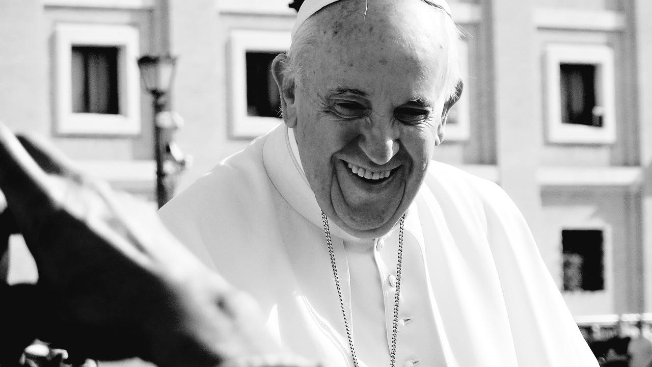 Papst Franziskus +