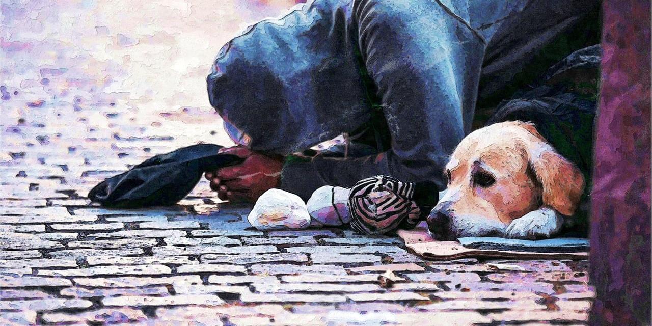 Wohnungsloser Mensch auf der Straße