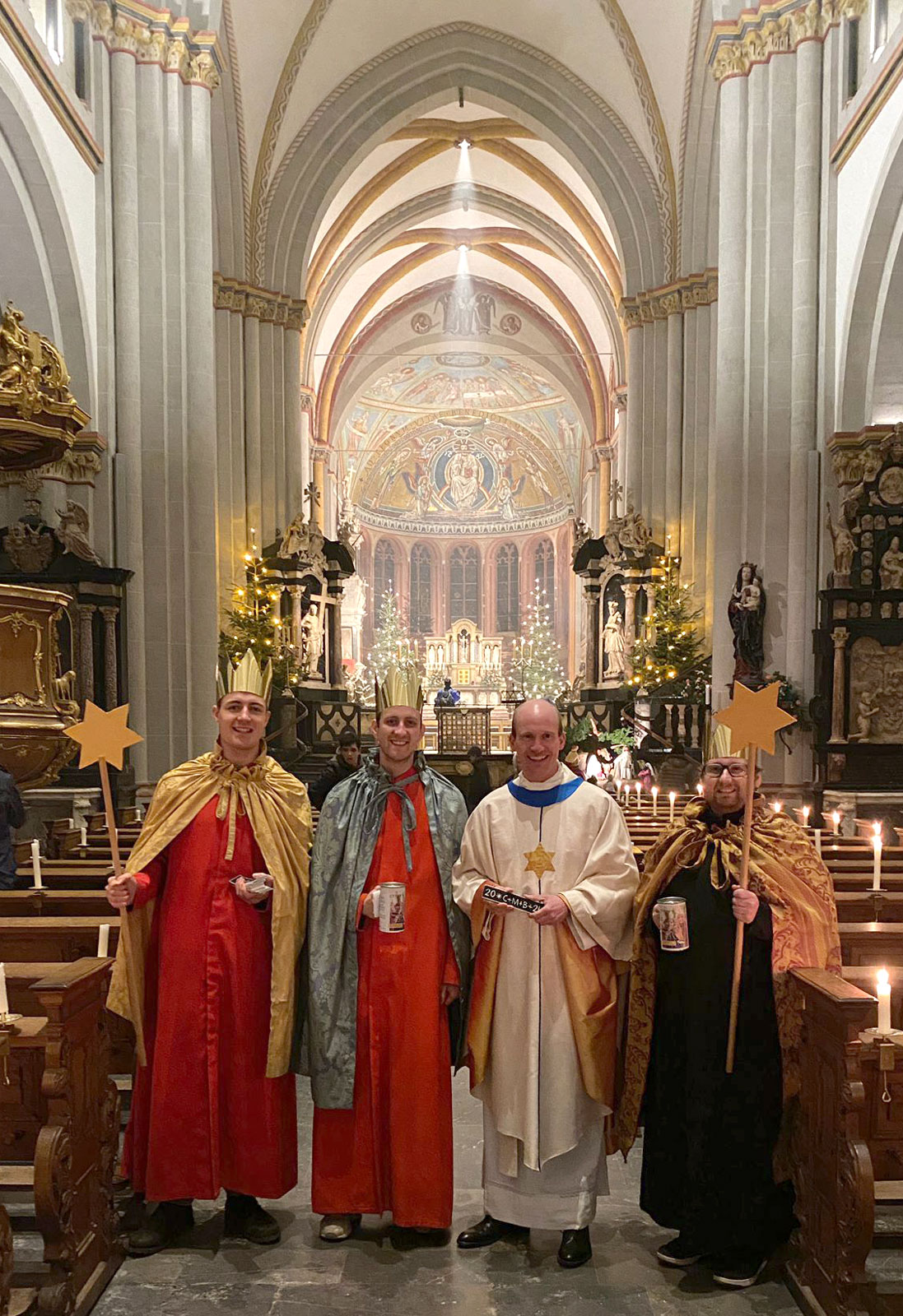 Sternsinger im Bonner Münster