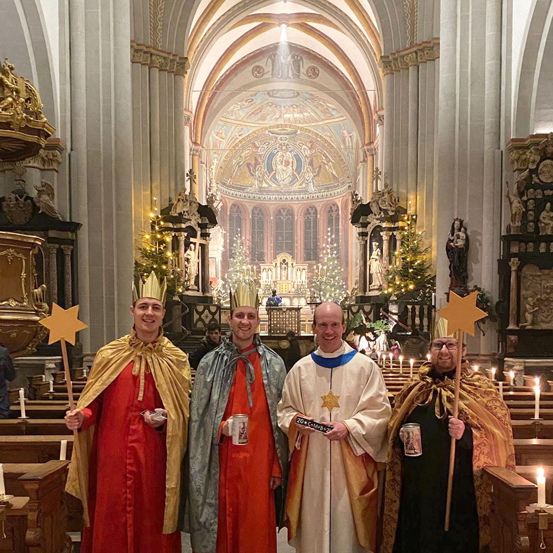 Sternsinger im Bonner Münster